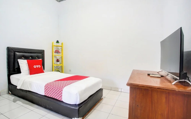 Wisma Amalia Syariah by OYO Rooms