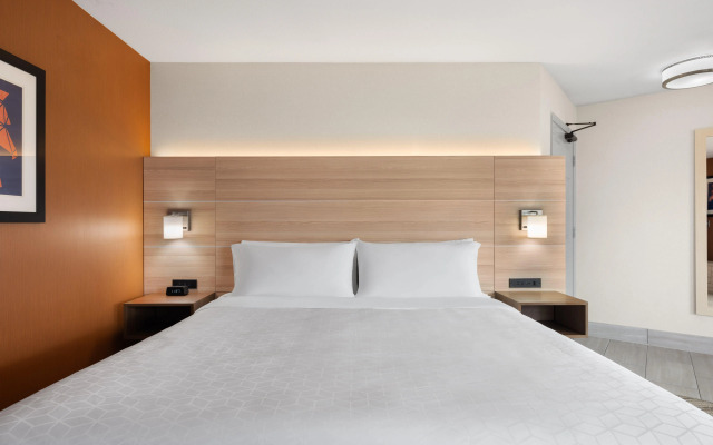 Holiday Inn Express Ft Bragg by IHG