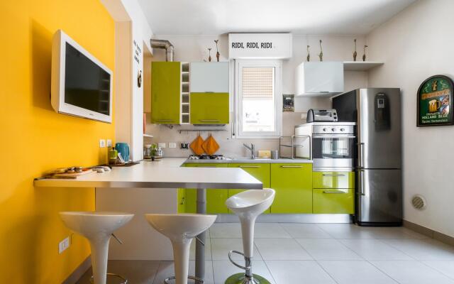 Bergonzoni Modern Apartment by Wonderful Italy