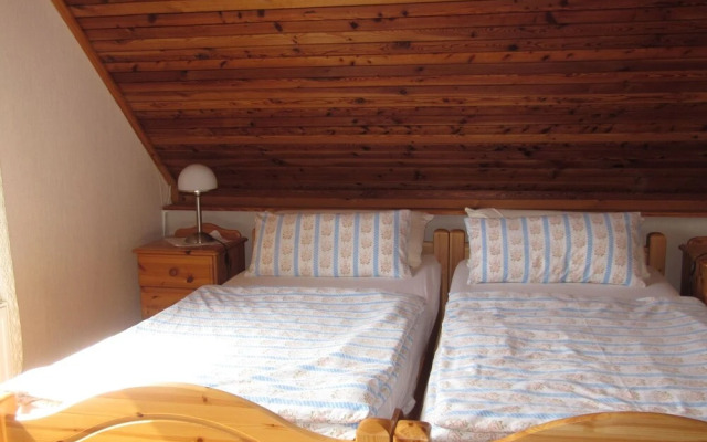 Quaint Holiday Home in Steffenshagen near Sea