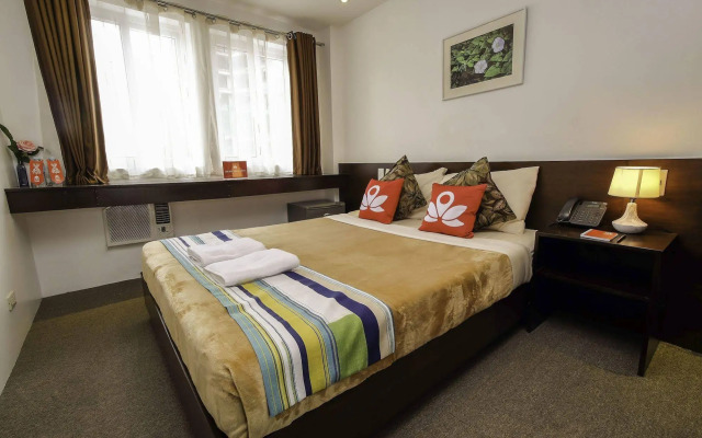 ZEN Rooms Makati Amorsolo