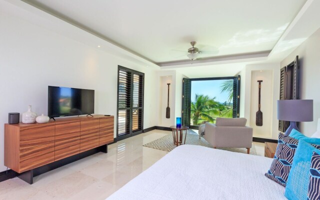 Amazing 4 Bedroom Condo