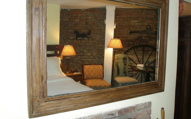 Incentra Village House