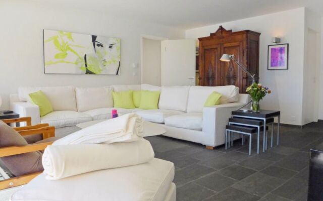 Sur Puoz - INH 25993