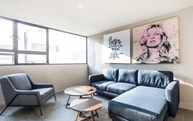 Stylish 2BR in Roma - Parking- Wifi- Sleeps 6