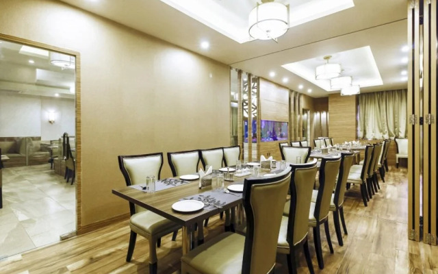 Capital O 71843 Grand Sindhura