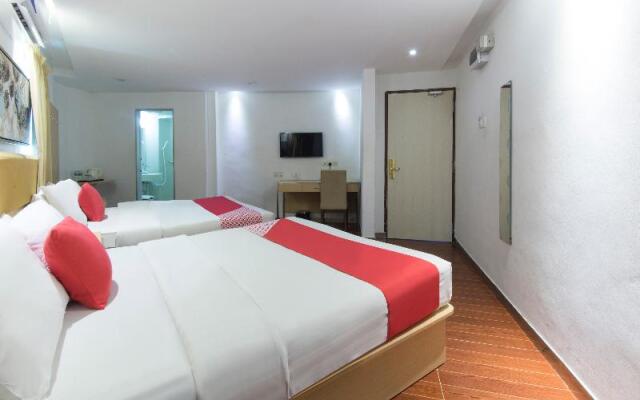 Aira Hotel