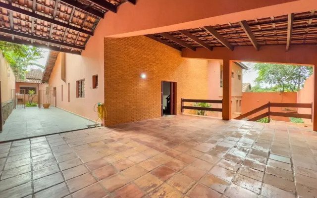 Casa espaçosa na Granja Viana