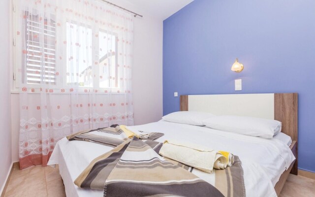 Amazing Home in Kampor With Wifi and 5 Bedrooms