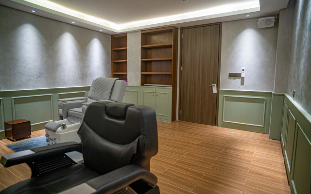 Ramada by Wyndham Cox's Bazar Kolatoli Beach