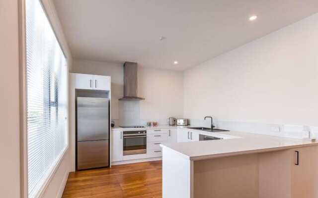 Provincial Apartment 3