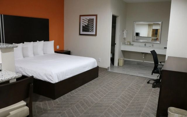 Scottish Inn & Suites - IAH Airport