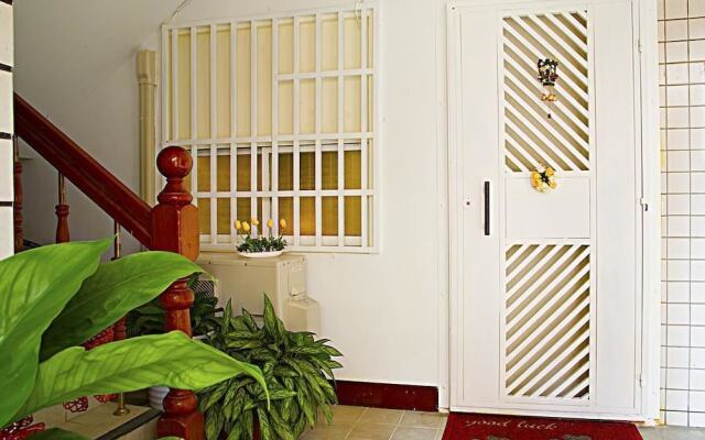 Garden House- Tainan Station