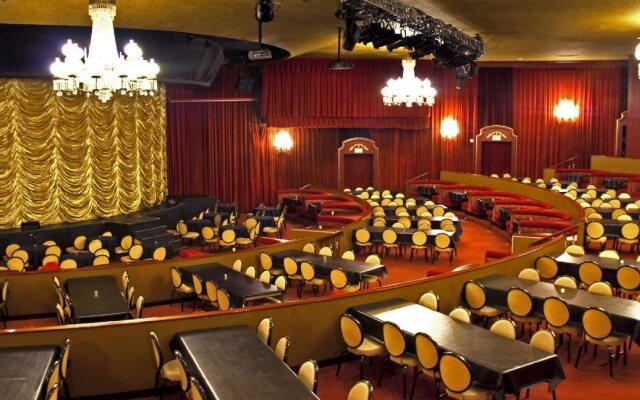 Plaza Hotel & Casino