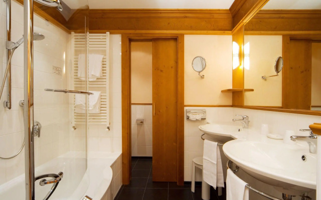 Alpin & Vital Hotel La Perla