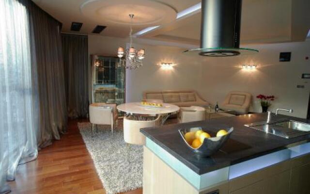 Emirates Apart Residence