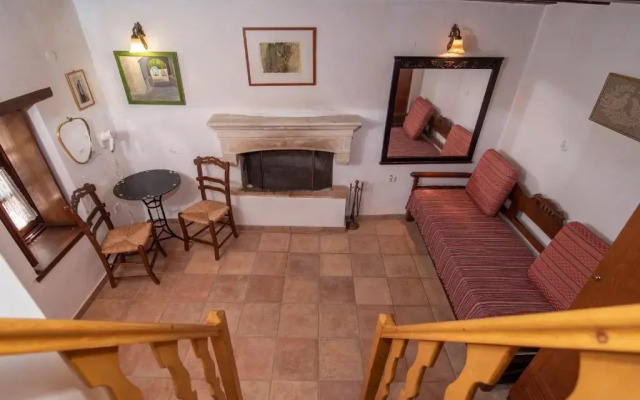 Goulas Traditional Guesthouse