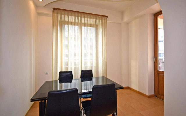 Northern Avenue, 2 bedrooms Luxury, Unique apartment HH656