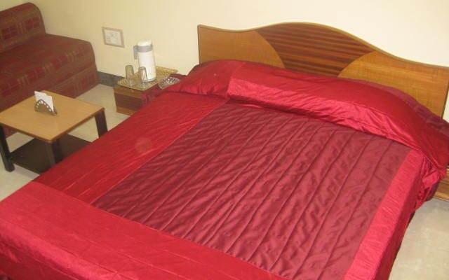 Hotel Manas Residency