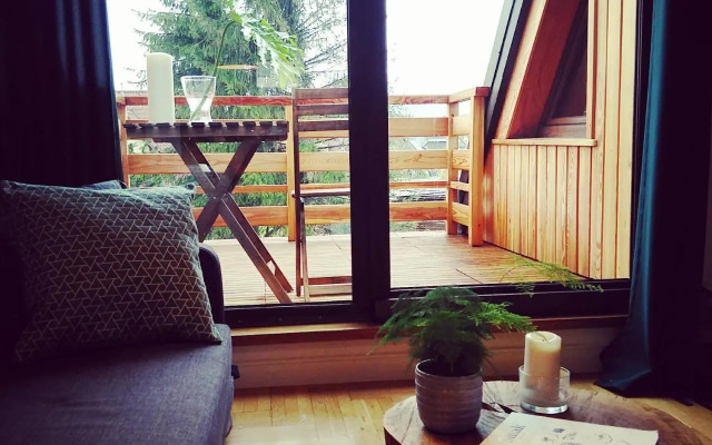 Apartament Wokół Stołu