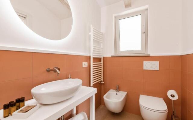 LeMoon Holiday Home x7 con Terrazzo e Parcheggio