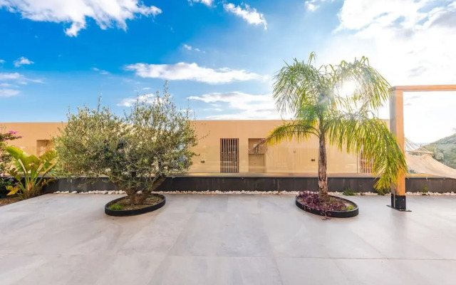 Seaside Retreat Green Coast