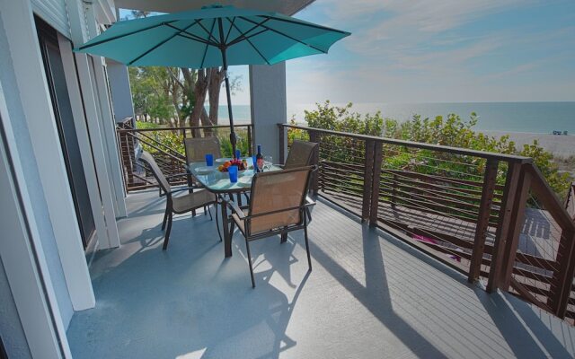 The Gulf Front Apartment 2