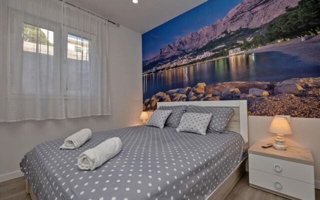 Awesome Apartment in Makarska With Wifi and 1 Bedrooms