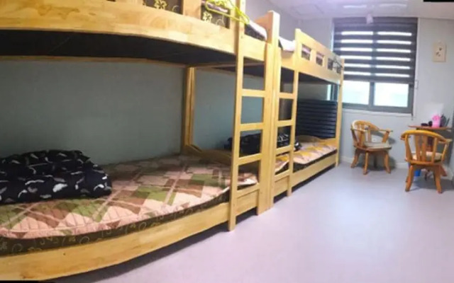 JJBro Hostel Guest House