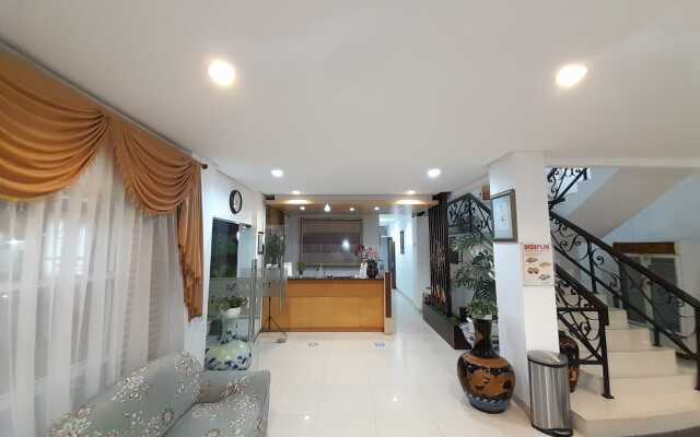 Hotel Grand Kartini