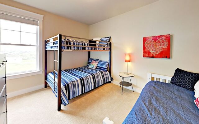 Pointe West #203 - 3 Br Condo