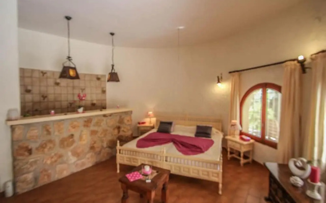 Leila - holiday home with private swimming pool in Moraira