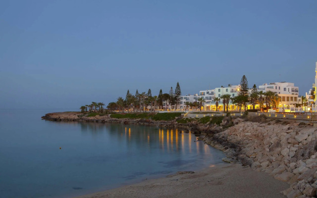 Nausicaa Luxury Villas By Louis Hotels