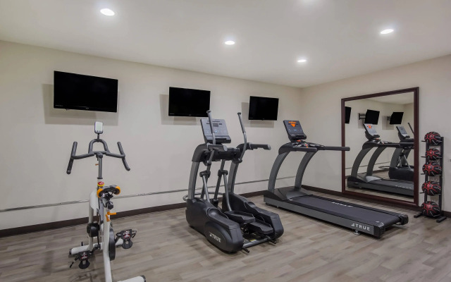 Clarion Pointe Harrodsburg-Danville