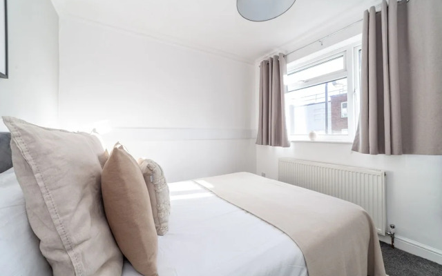 Modern Apartment in Walthamstow