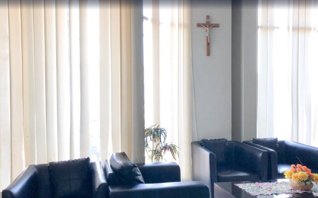 RedDoorz near Pantai Pede