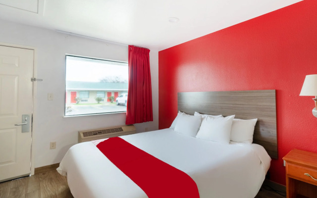 OYO Hotel San Antonio near AT&T Center