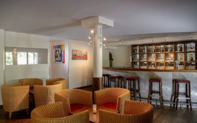 Apart-Hotel Zurich Airport