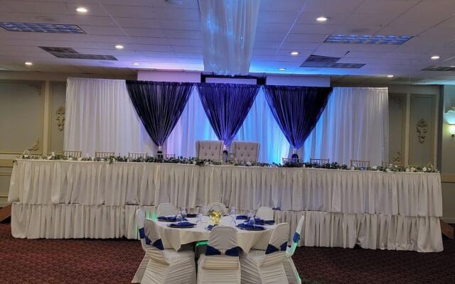 Crookston Inn & Convention Center
