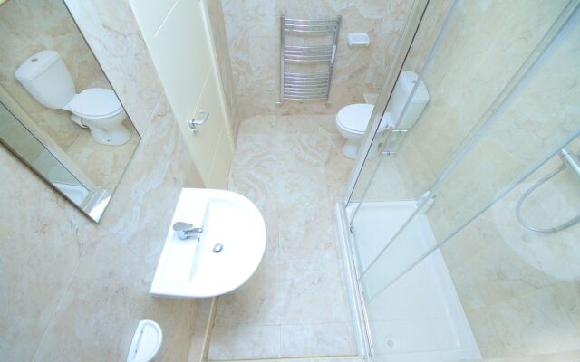 Beautiful Templebar Luxury Suite