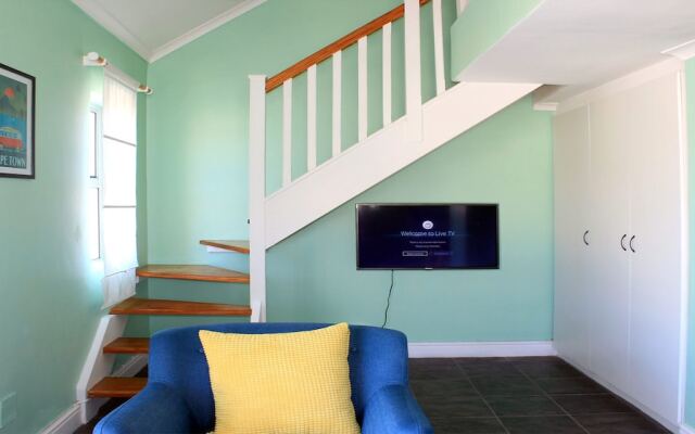 Seaside Loft Muizenberg Beachfront