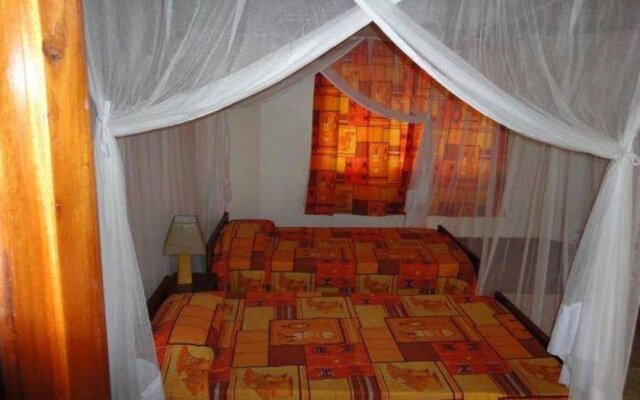 Bwana Tembo Safari Lodge