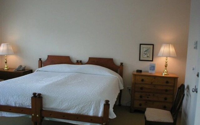 Ned's Landing at Spry Point