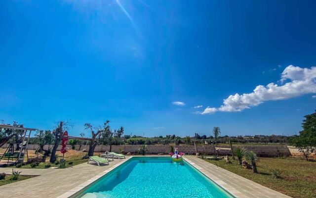 Lamia Essenza Piscina Esclusiva