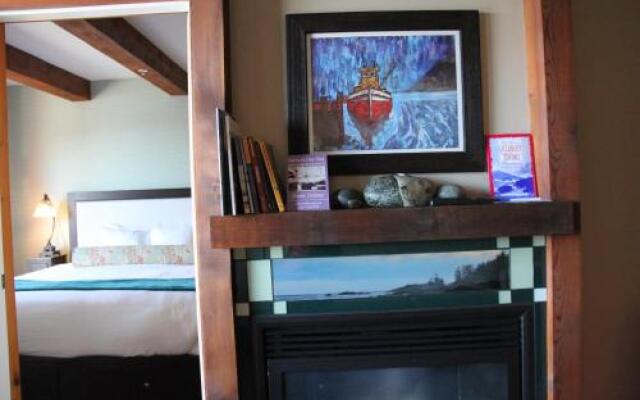 Whiskey Landing #211 Ocean's Edge by Natural Elements Vacation Rentals