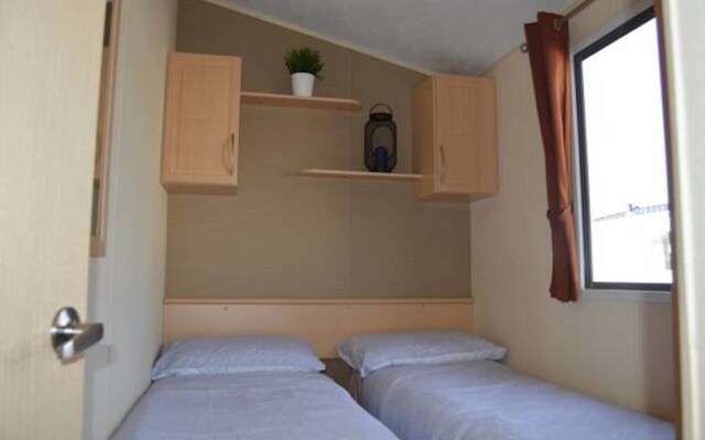 Luxury 3 Bed Caravan Lakes - Haven Site