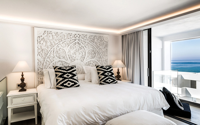 Abaton Island Resort & Spa
