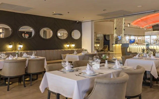 Sisus Marina Hotel