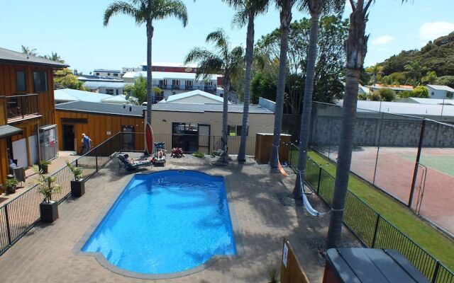 Peppertree Lodge - Hostel