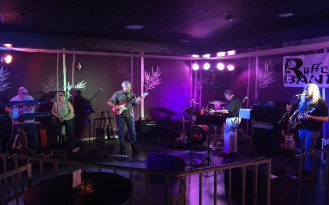 Garden Hotel and Conference Center